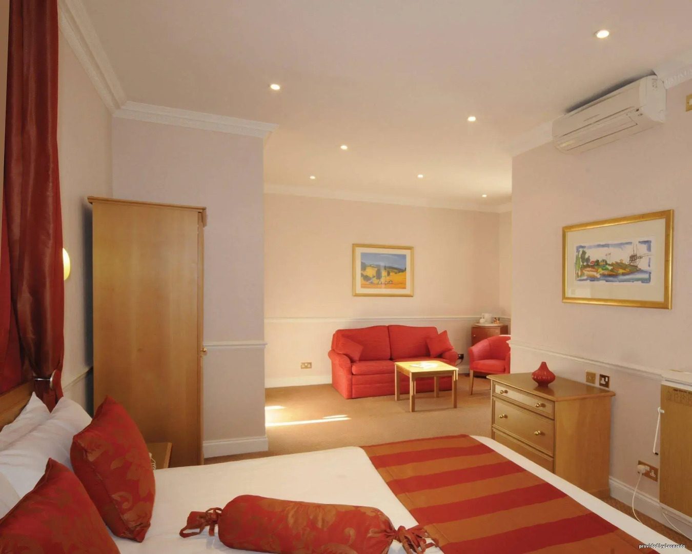 Foto - Bromley Court Hotel London