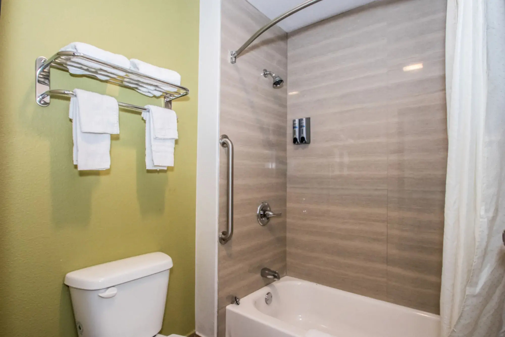 Photo - Americas Best Value Inn Fort Worth
