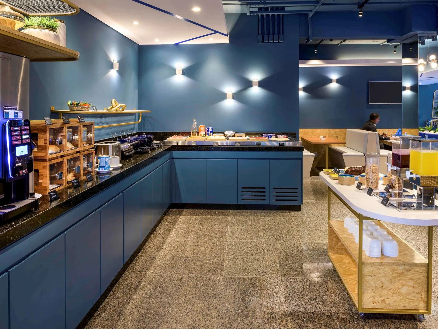 Foto - Hotel Euro Suite Curitiba Batel By Nacional Inn