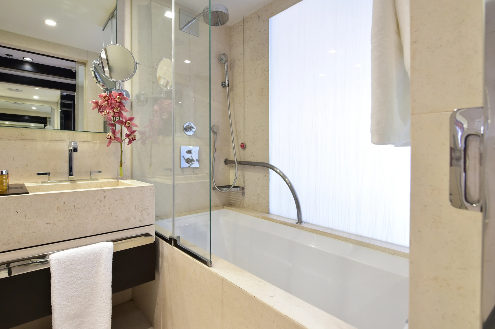 Photo - Porto Palácio Hotel by The Editory