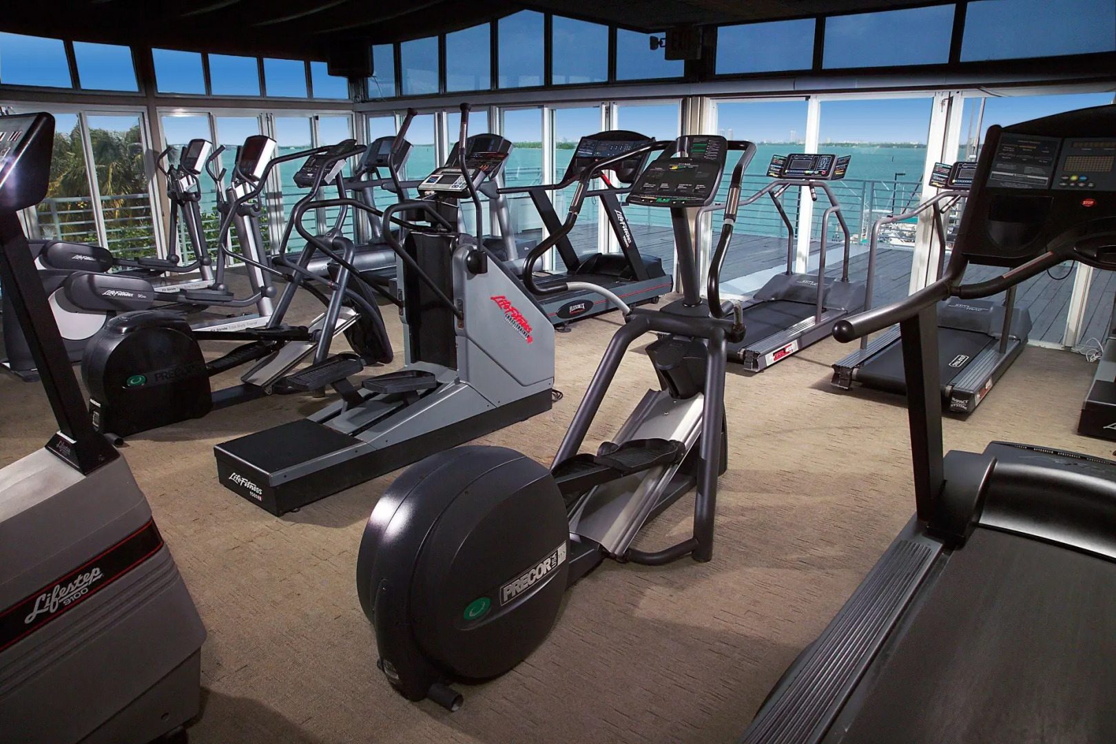 Photo - DoubleTree by Hilton Grand Hotel Biscayne Bay