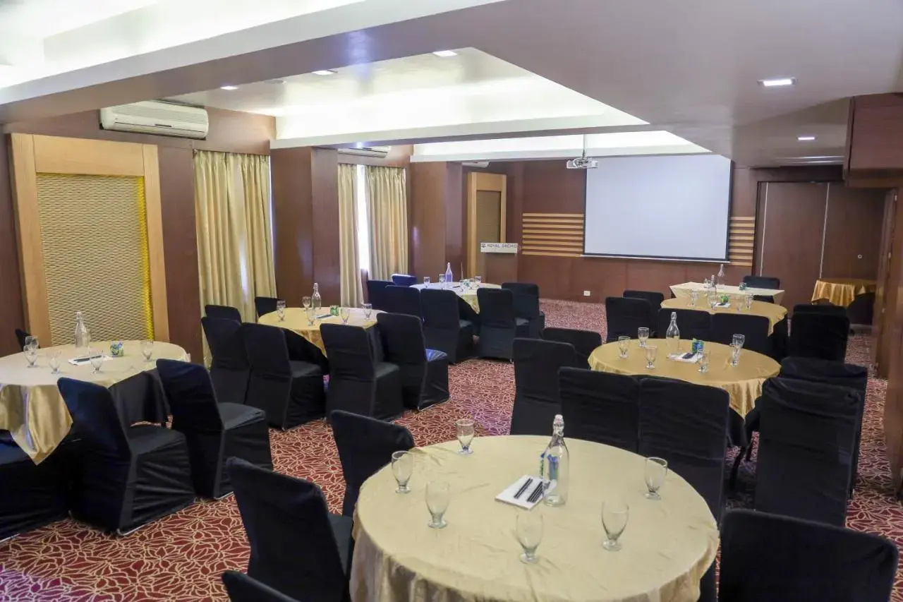 Foto - Royal Orchid Golden Suites Pune