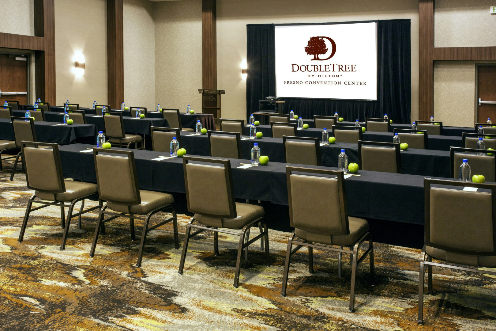 Foto - DoubleTree by Hilton Fresno Convention Center