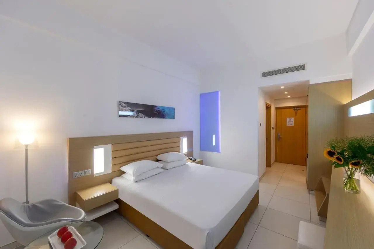 Photo - Vrissaki Beach Hotel