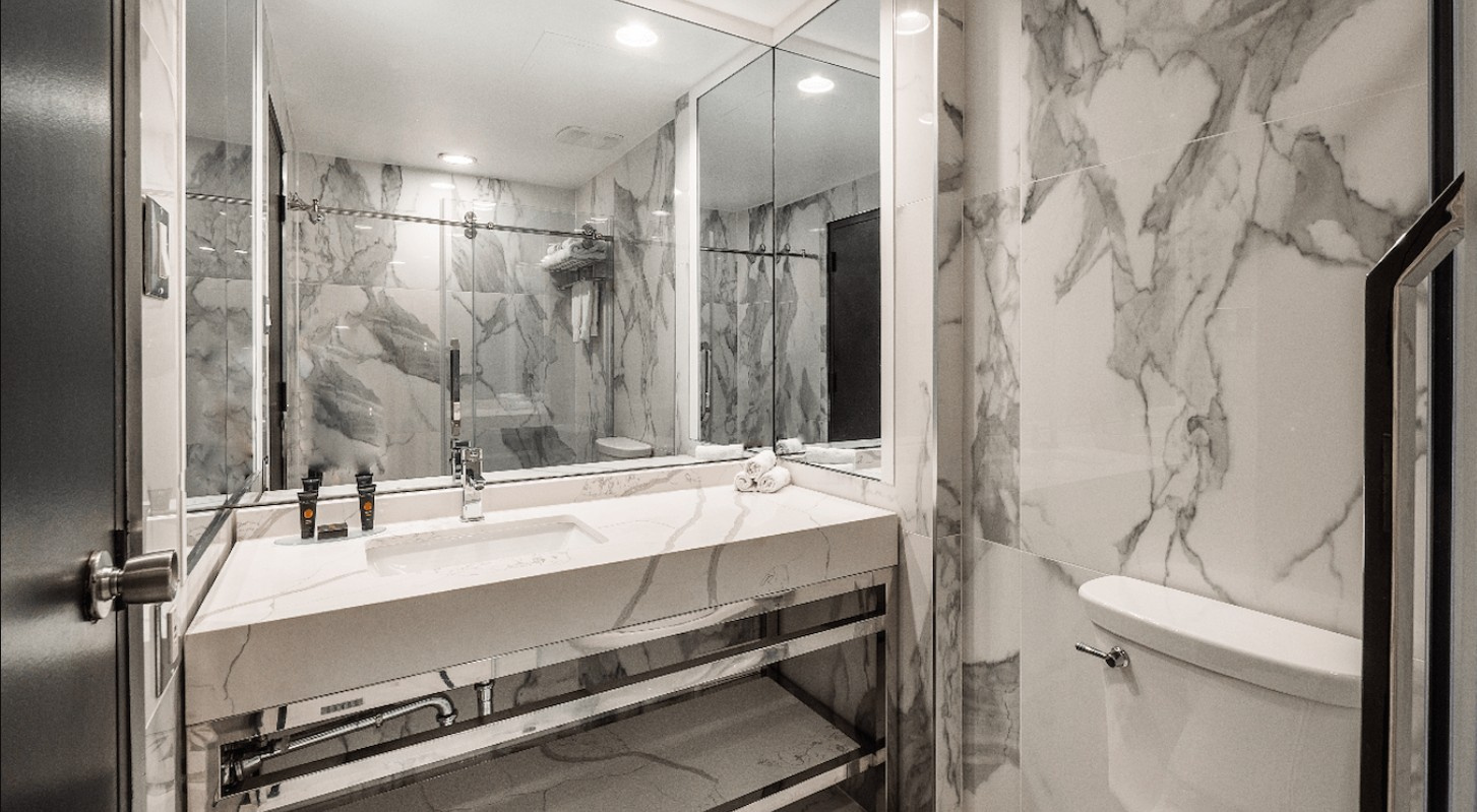 Foto - Empire Suites