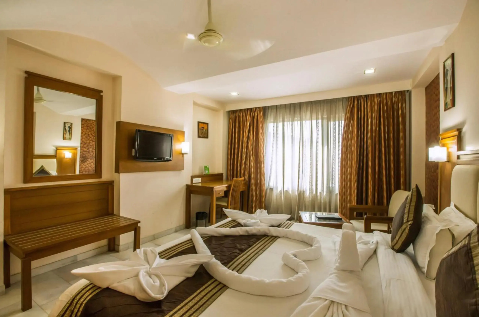 Foto - Jaipur Hotel Golden Manor By BrandMyHotel-City Center Bani Park Jaipur