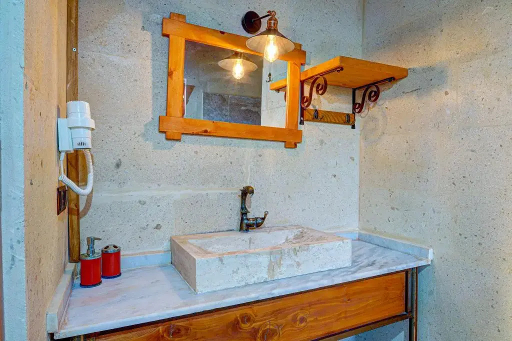 Photo - Atax Cave House