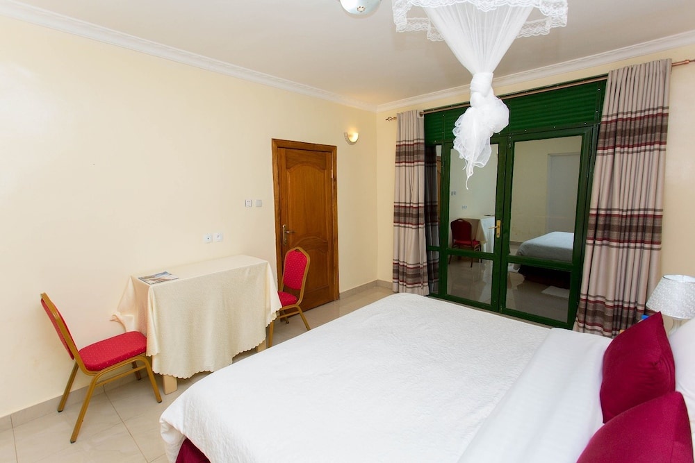 The King Fish Beach Hotel