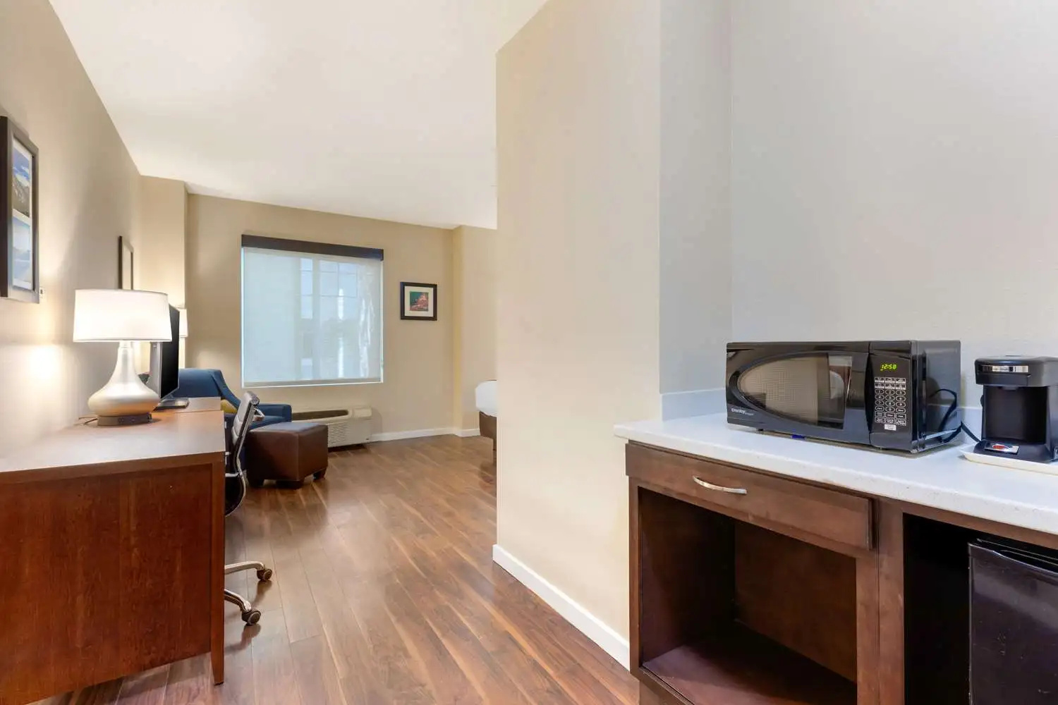 Foto - Comfort Inn & Suites near Ontario Airport