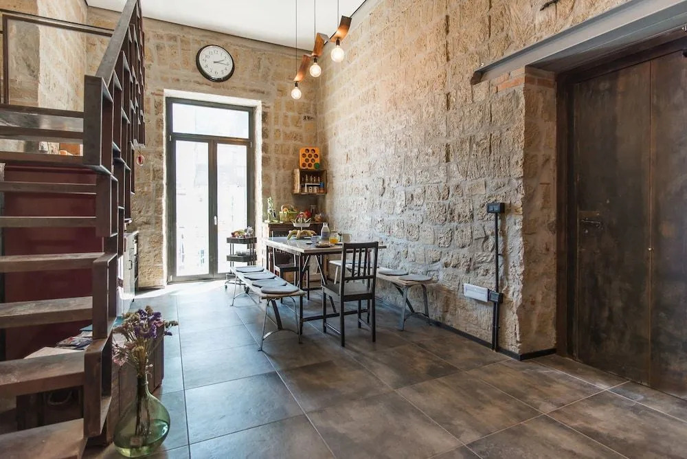 Foto - Magma Home - Rooms & Roof