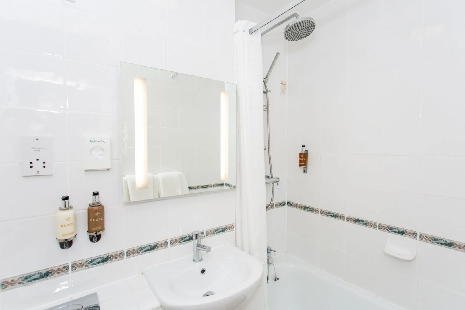 Photo - The Clarendon Hotel