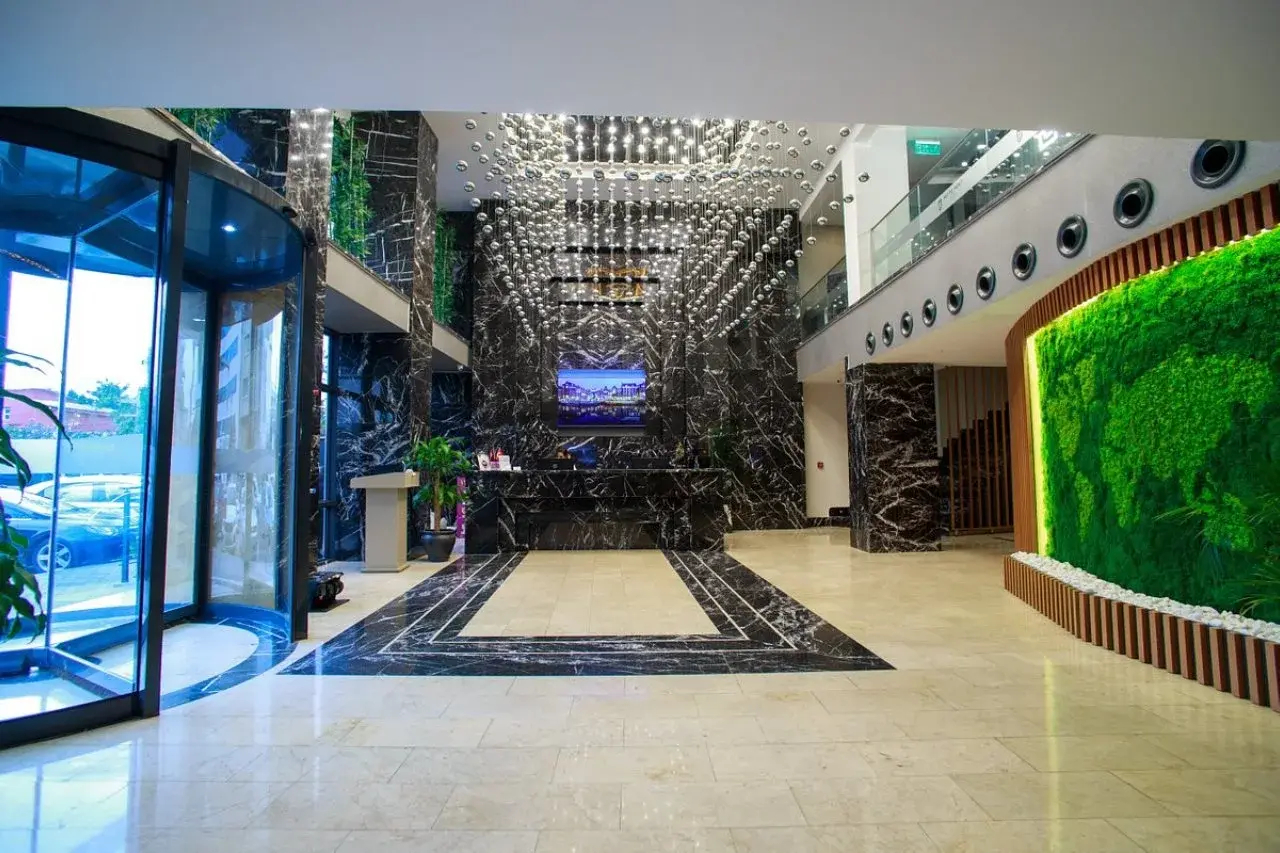 Photo - Best Western Izmir Hotel
