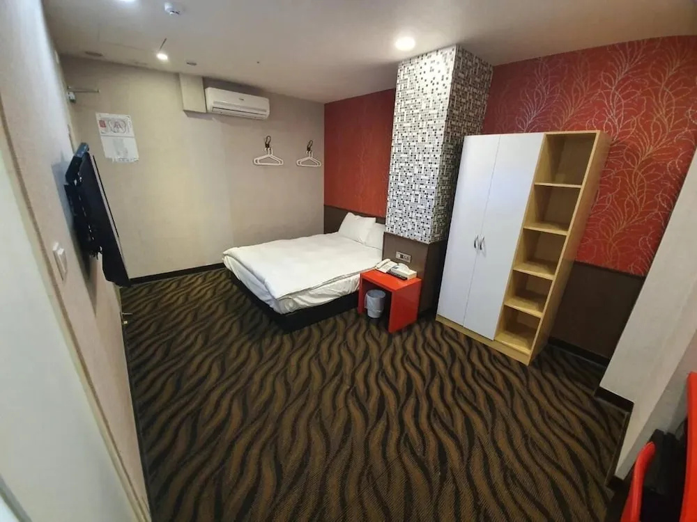 Photo - Funny Ximen Hotel