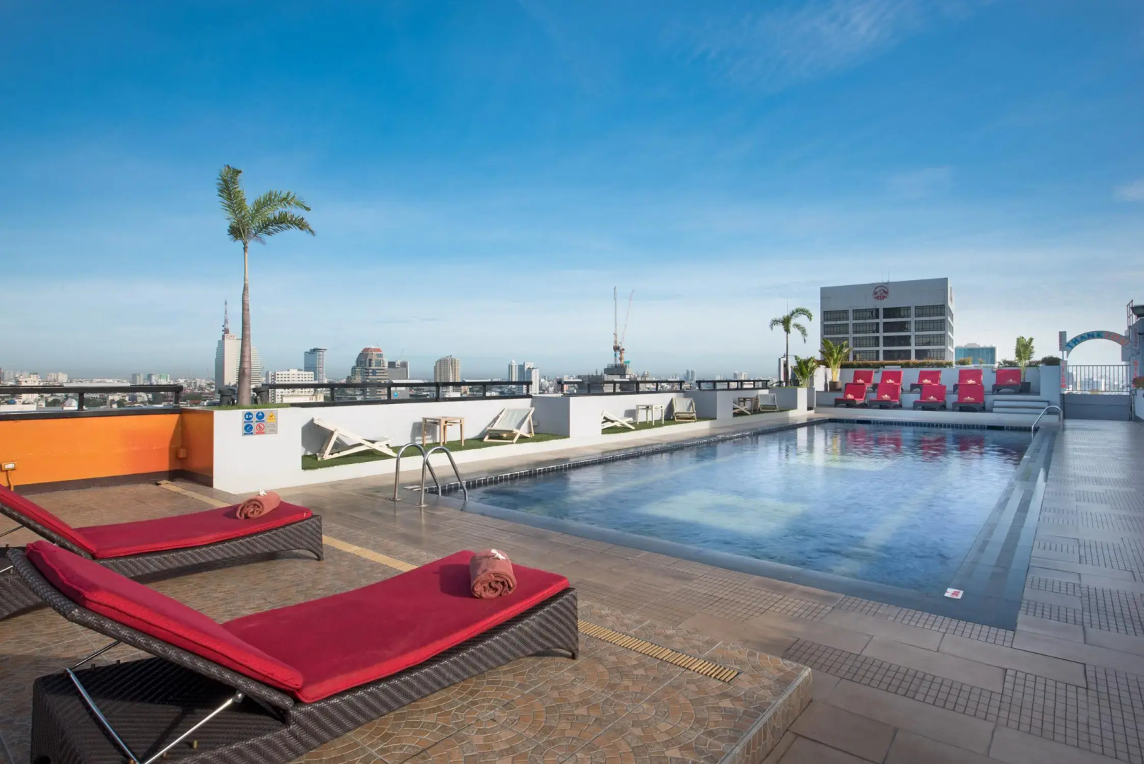 Photo - Furama Silom Hotel