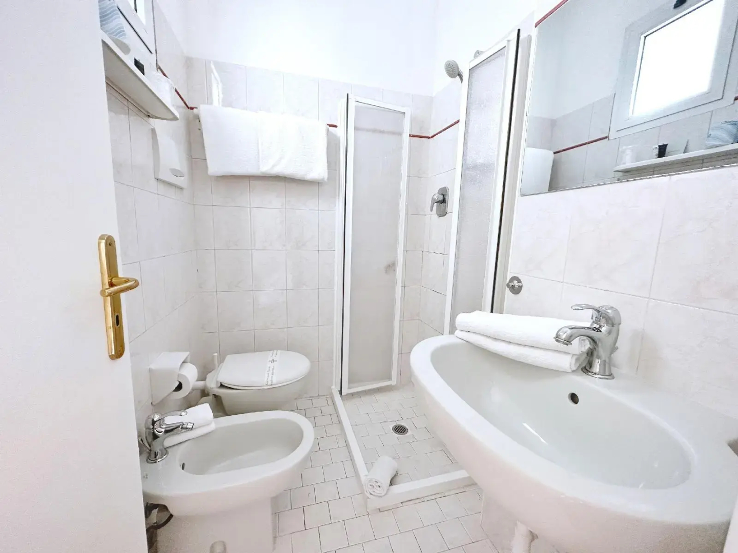 Photo - Aura Living Hotel