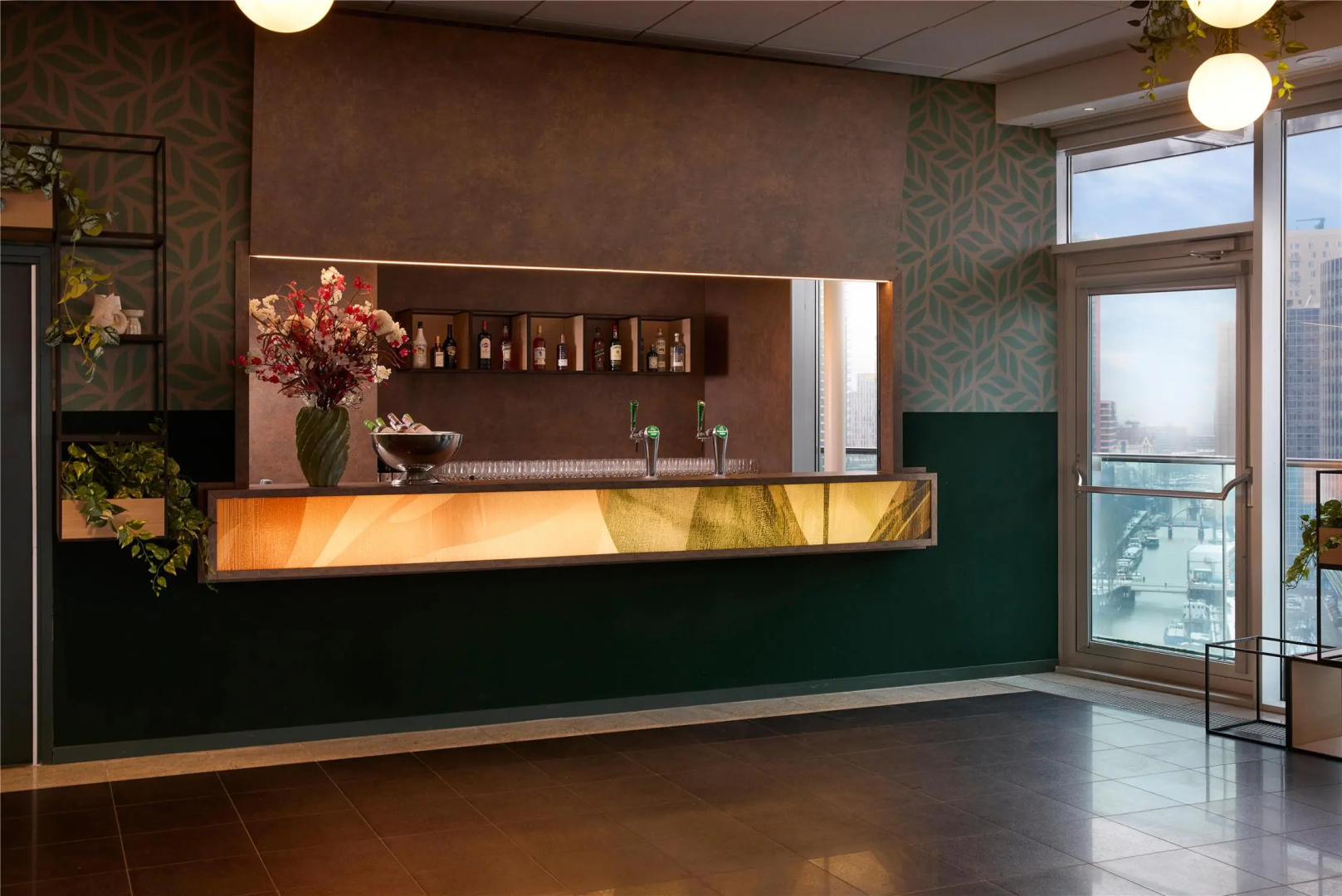 Foto - DoubleTree by Hilton Rotterdam Centre Hotel