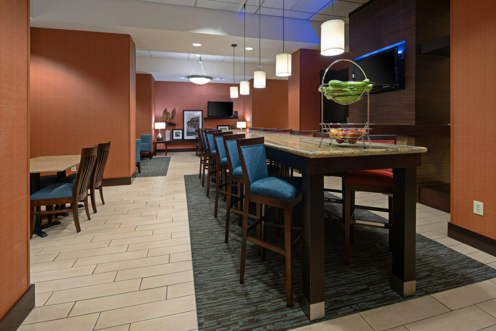 Photo - Hampton Inn & Suites Bremerton