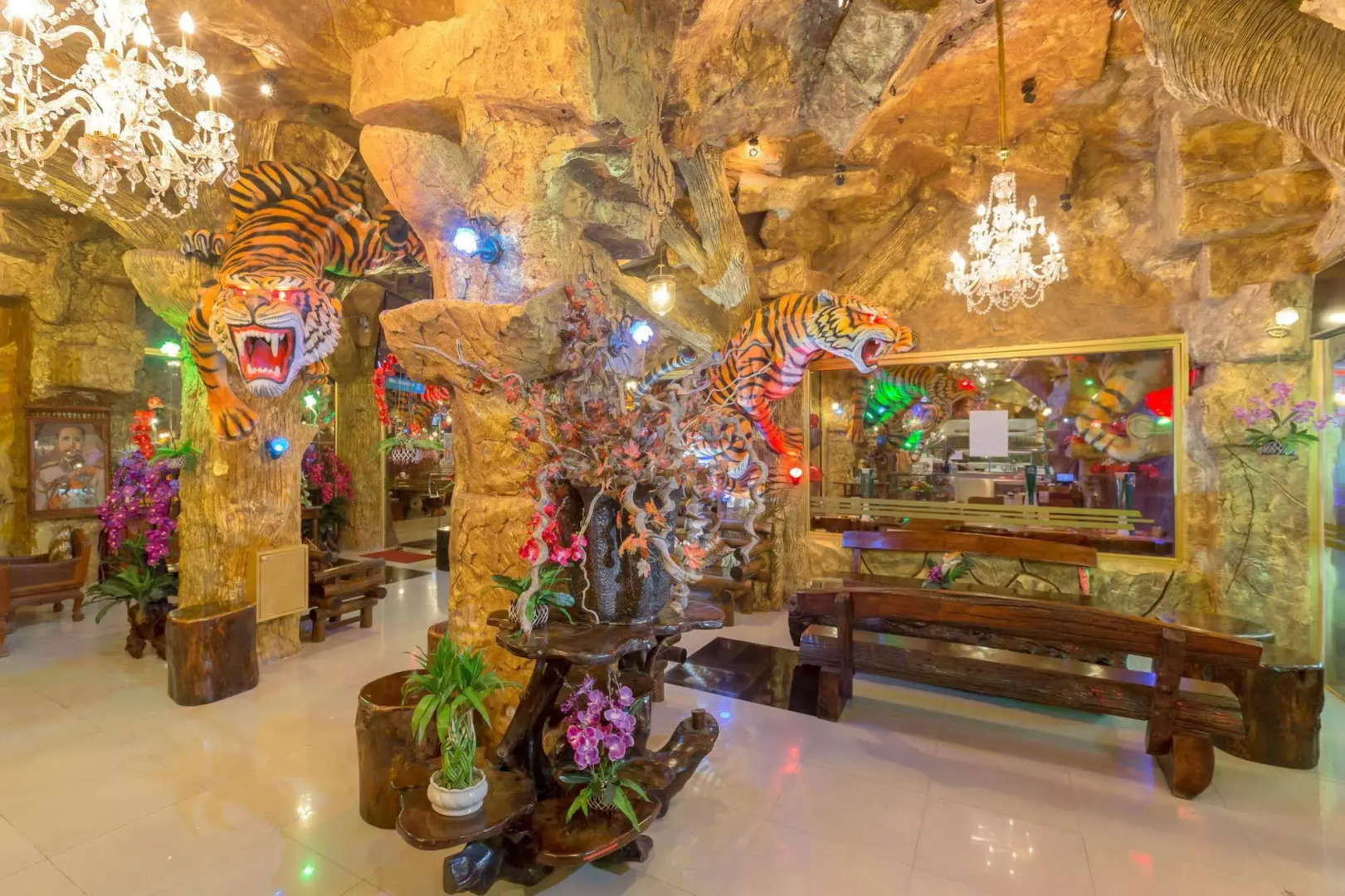 Photo - Tiger Complex Hotel