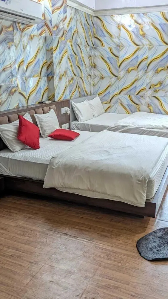 Hotel VR Inn