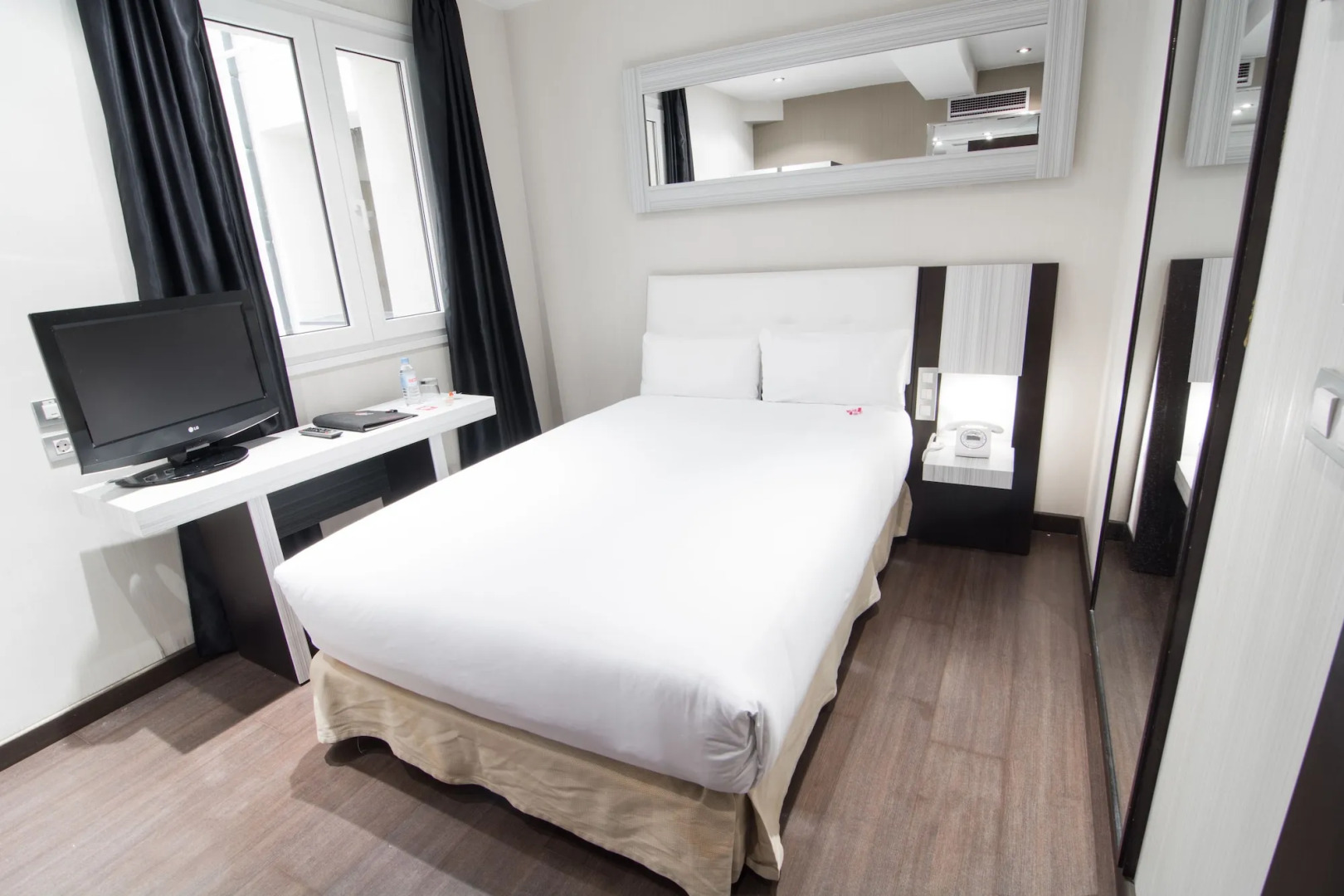 Foto - Petit Palace Arenal