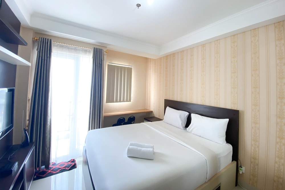 Best And Homey Studio At Signature Park Grande Apartment