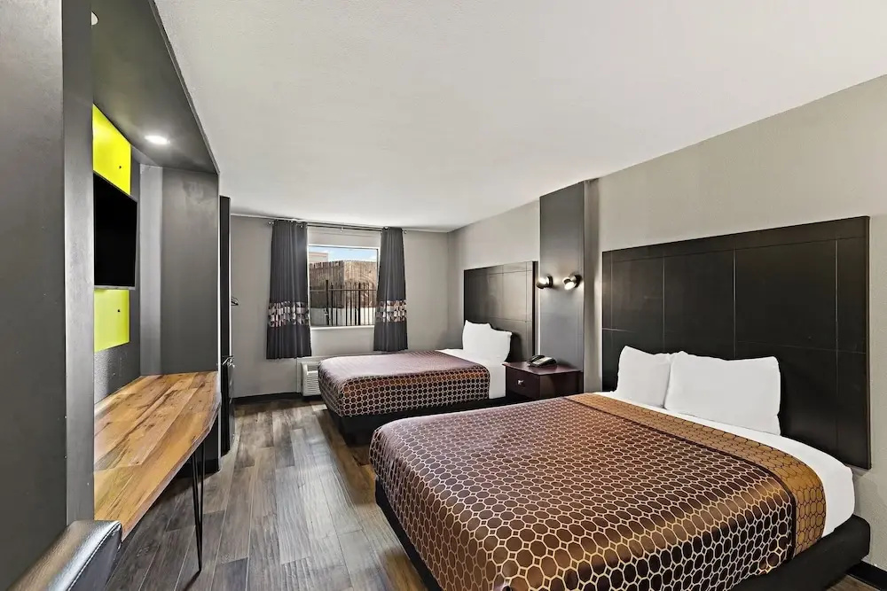 Photo - Scottish Inns Austin North