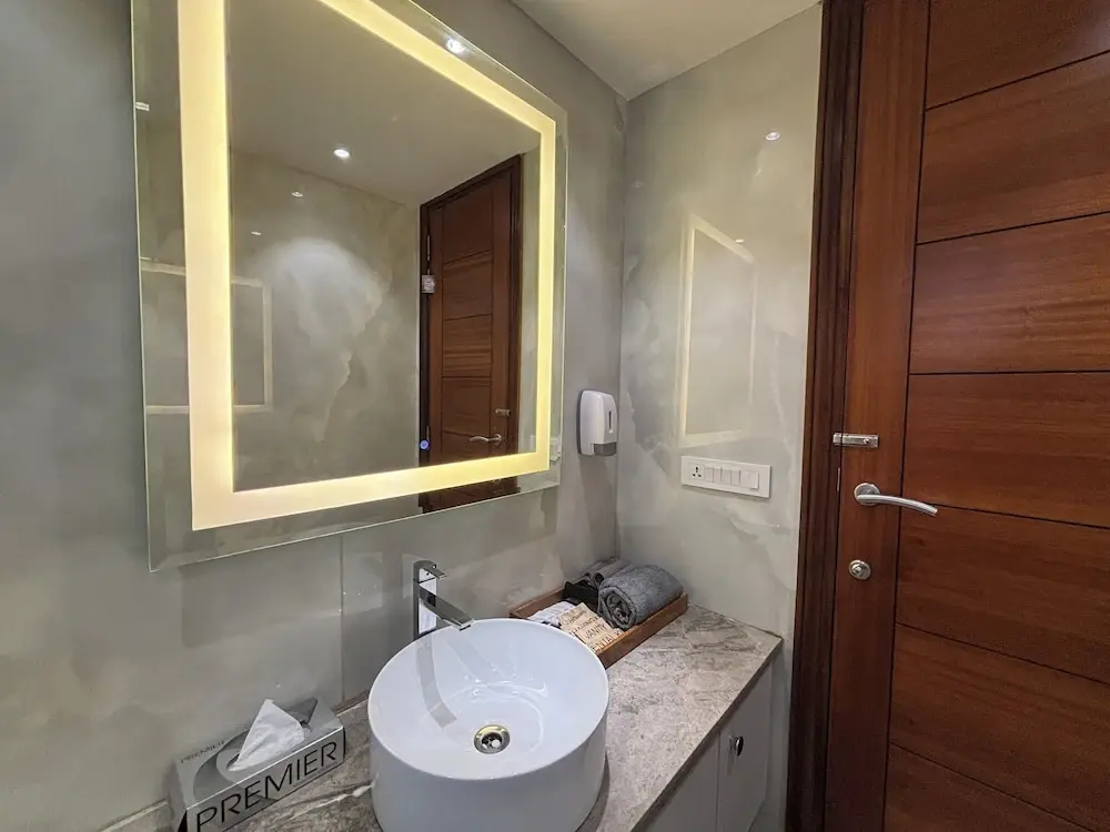 Foto - Housr Sector 42 Gurgaon Golf Course Road Near 42-43 Metro Station