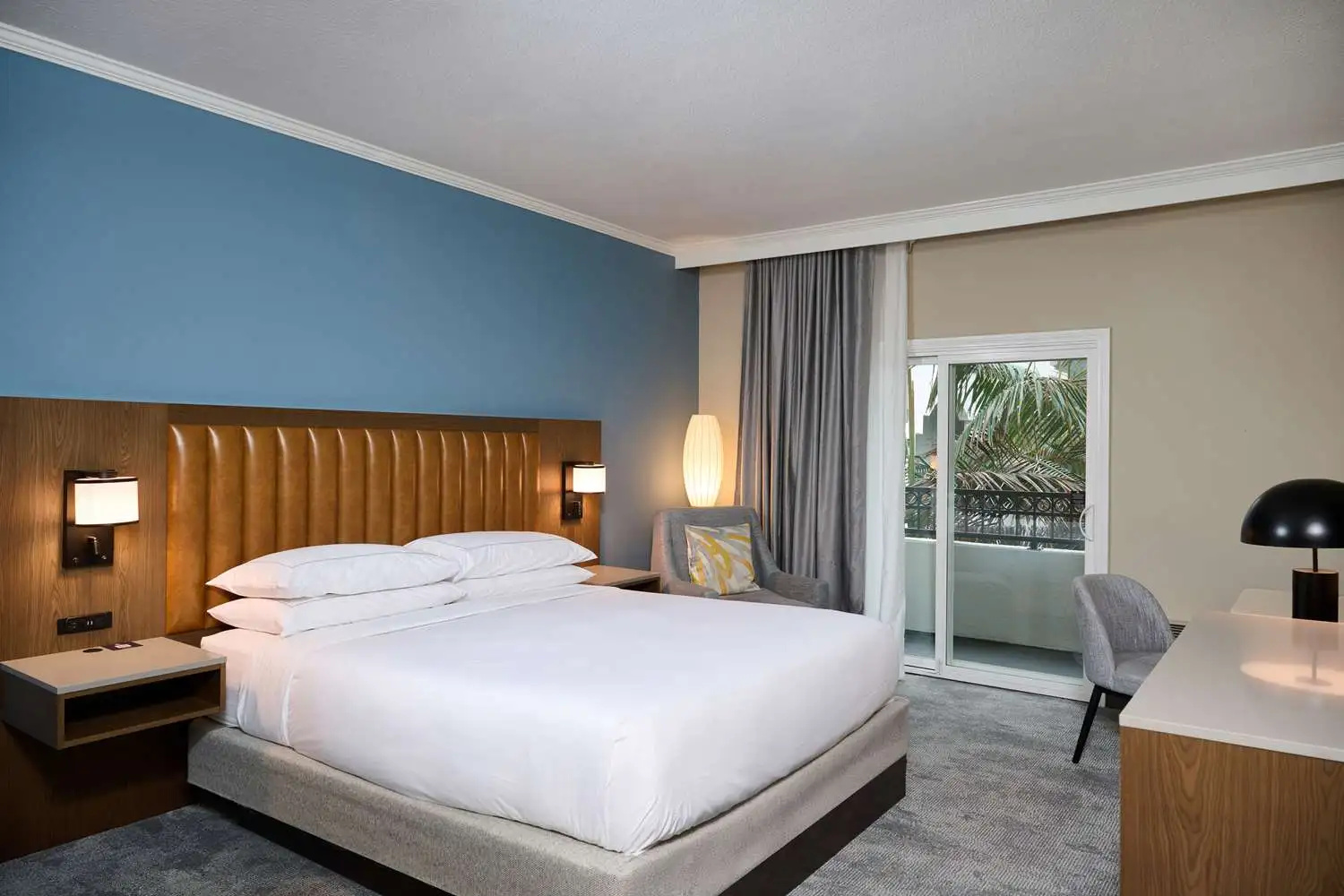 Foto - DoubleTree by Hilton Chatsworth