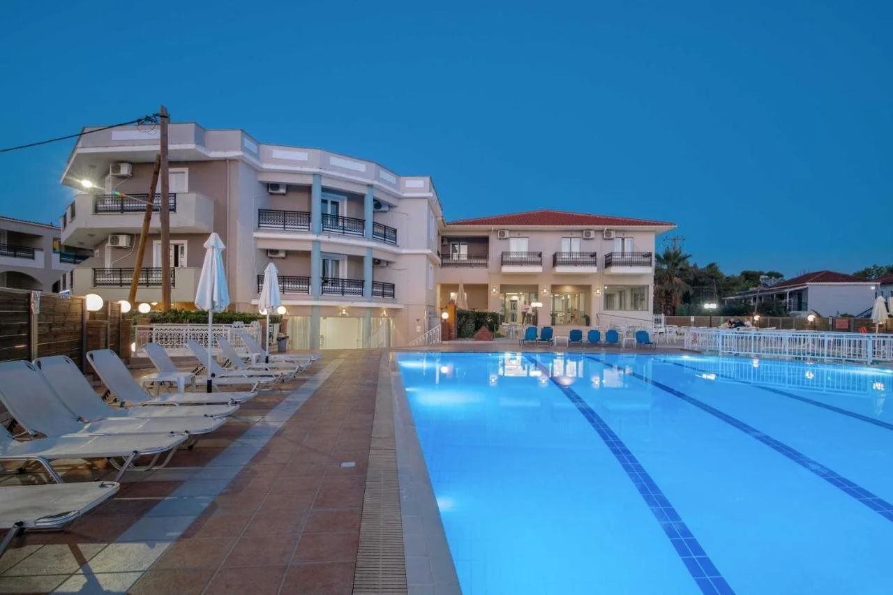 Photo - Karras Hotel