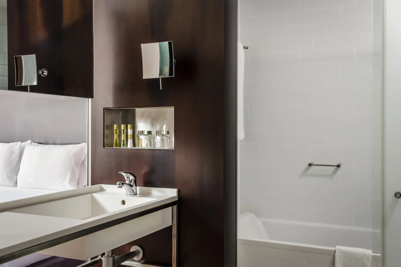 Foto - Ikonik Anglí