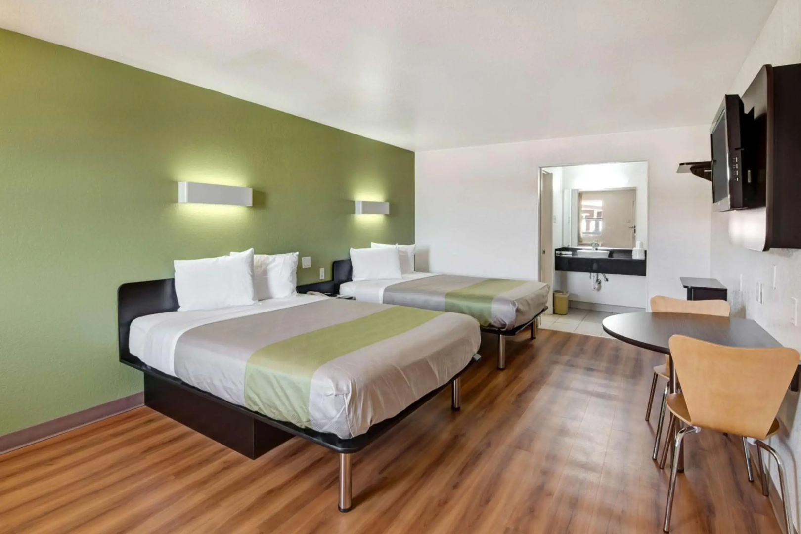 Photo - Motel 6 Dallas, TX - Forest Lane