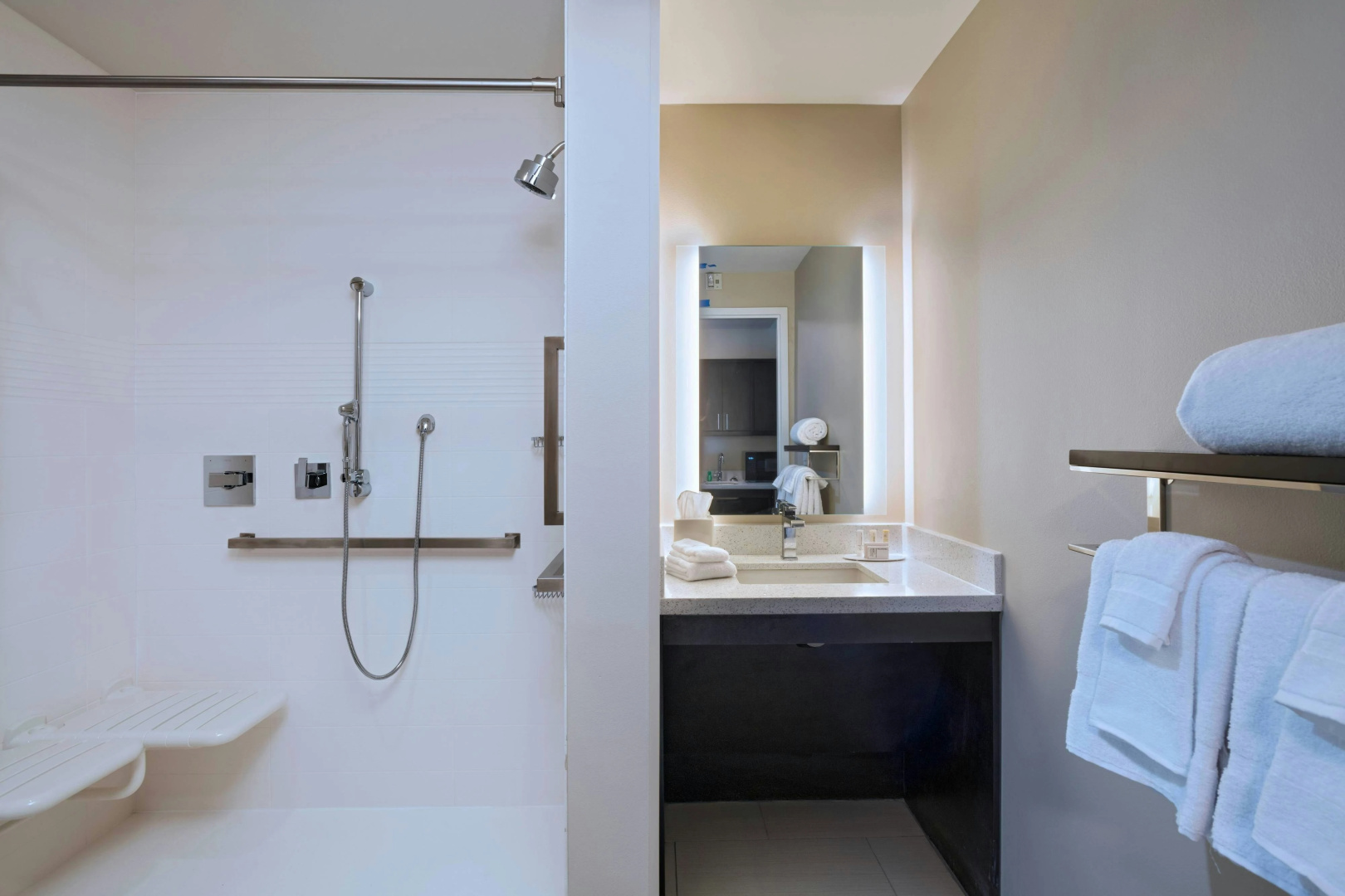 Foto - TownePlace Suites by Marriott Dallas DFW Airport North/Irving
