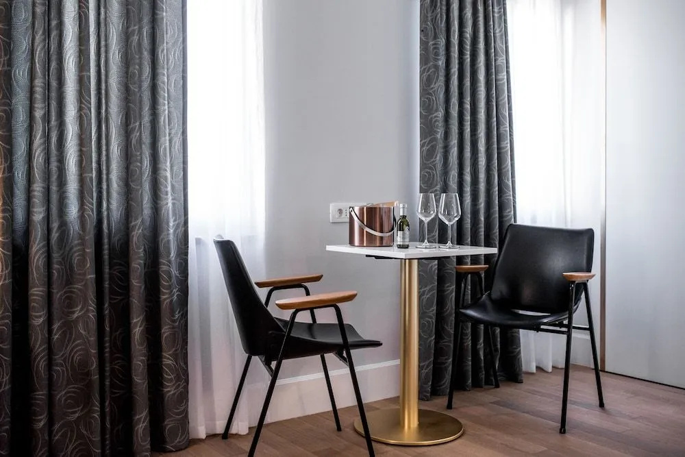 Photo - La Loggia Diffused Hotel