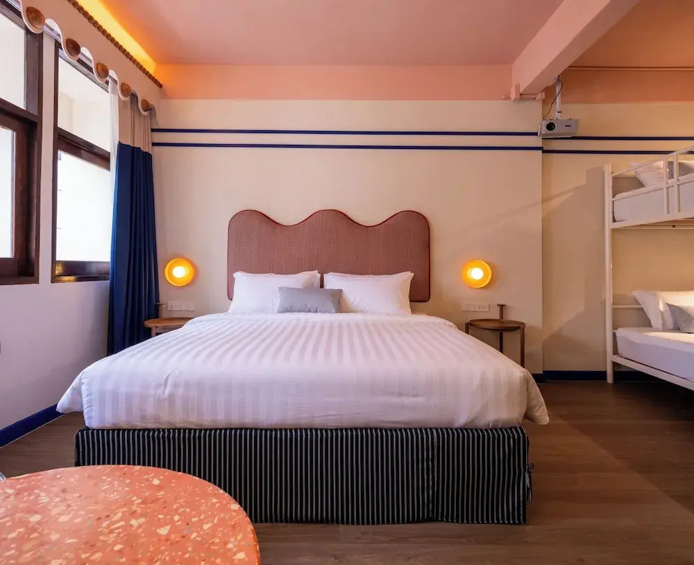 Photo - Blu Dock Restel Bangkok