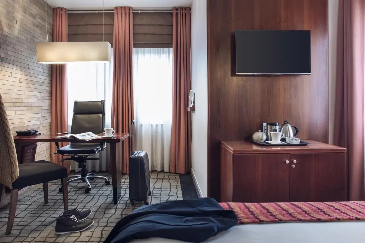 Photo - Neighbourgood East City