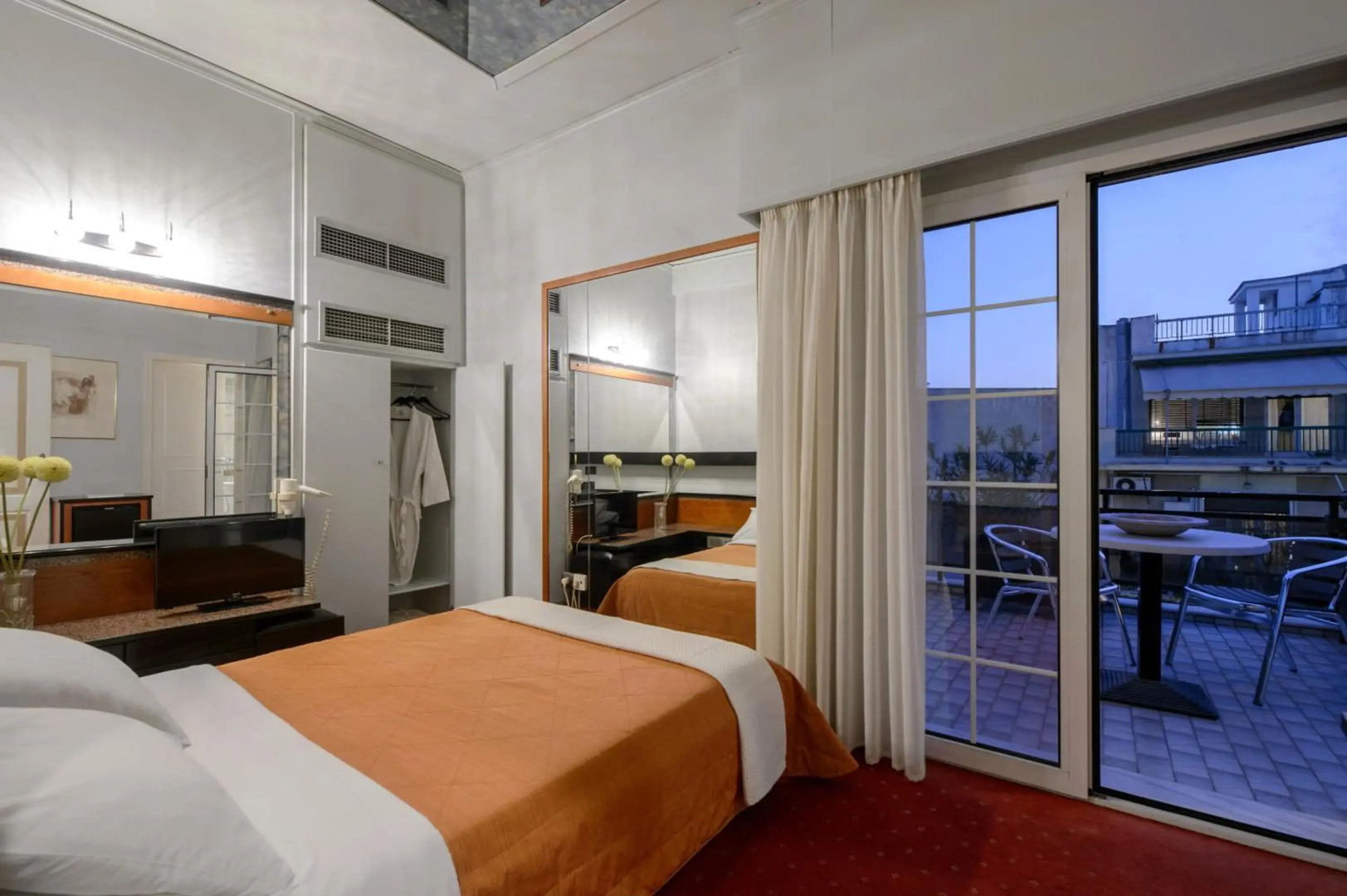 Photo - Victory Inn Hotel