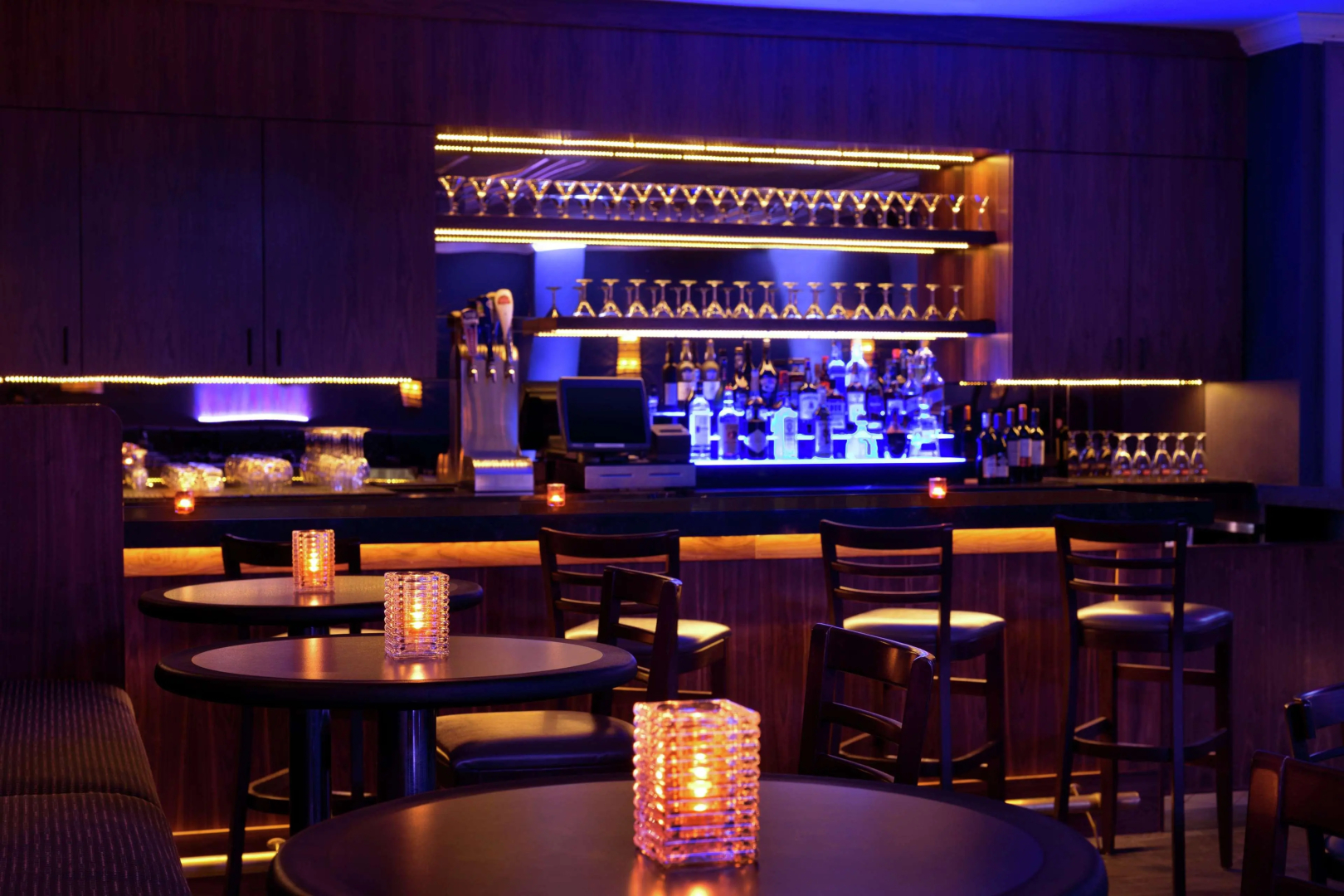 Foto - DoubleTree Suites by Hilton Hotel Boston - Cambridge