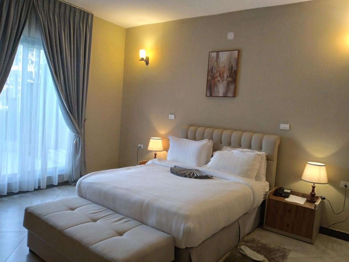 Photo - Daisy Hotel