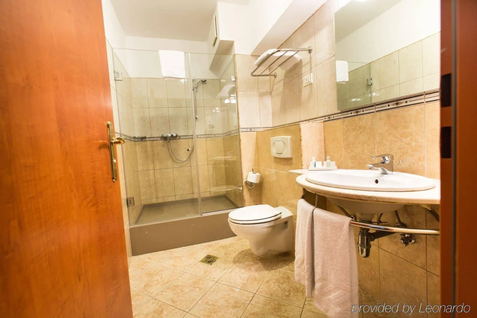 Foto - Crystal Palace Hotel