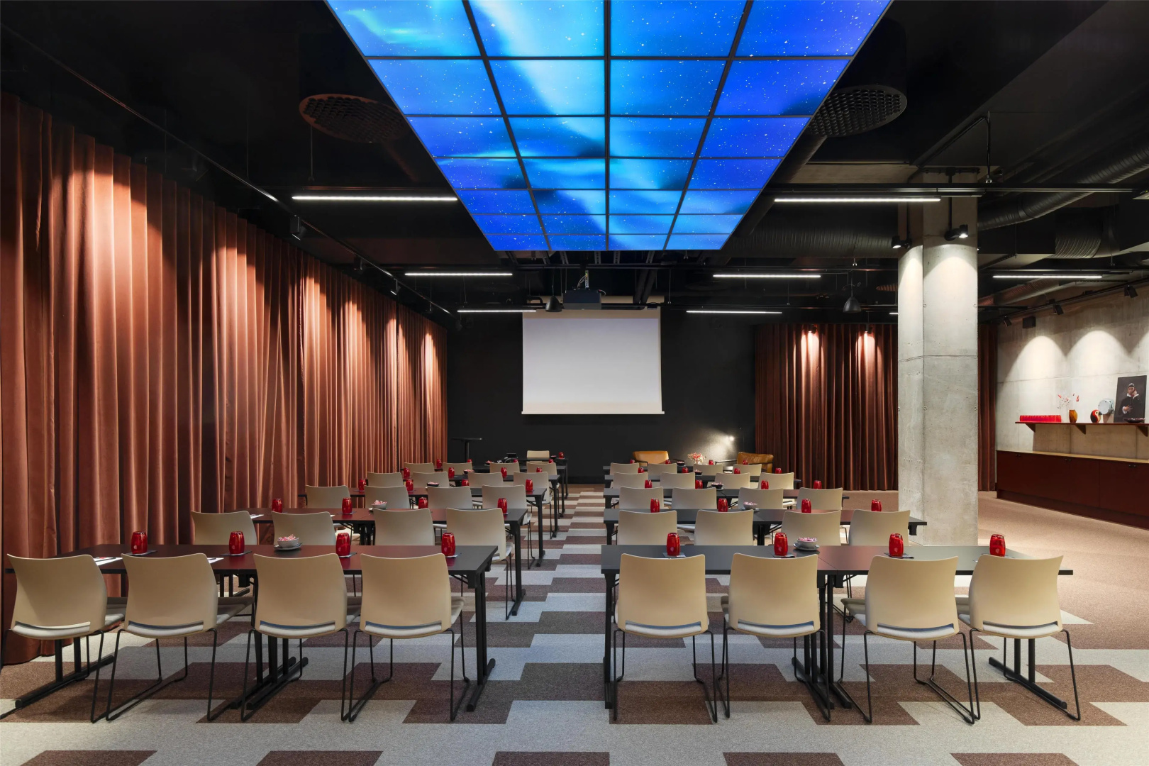 Photo - Radisson RED Helsinki