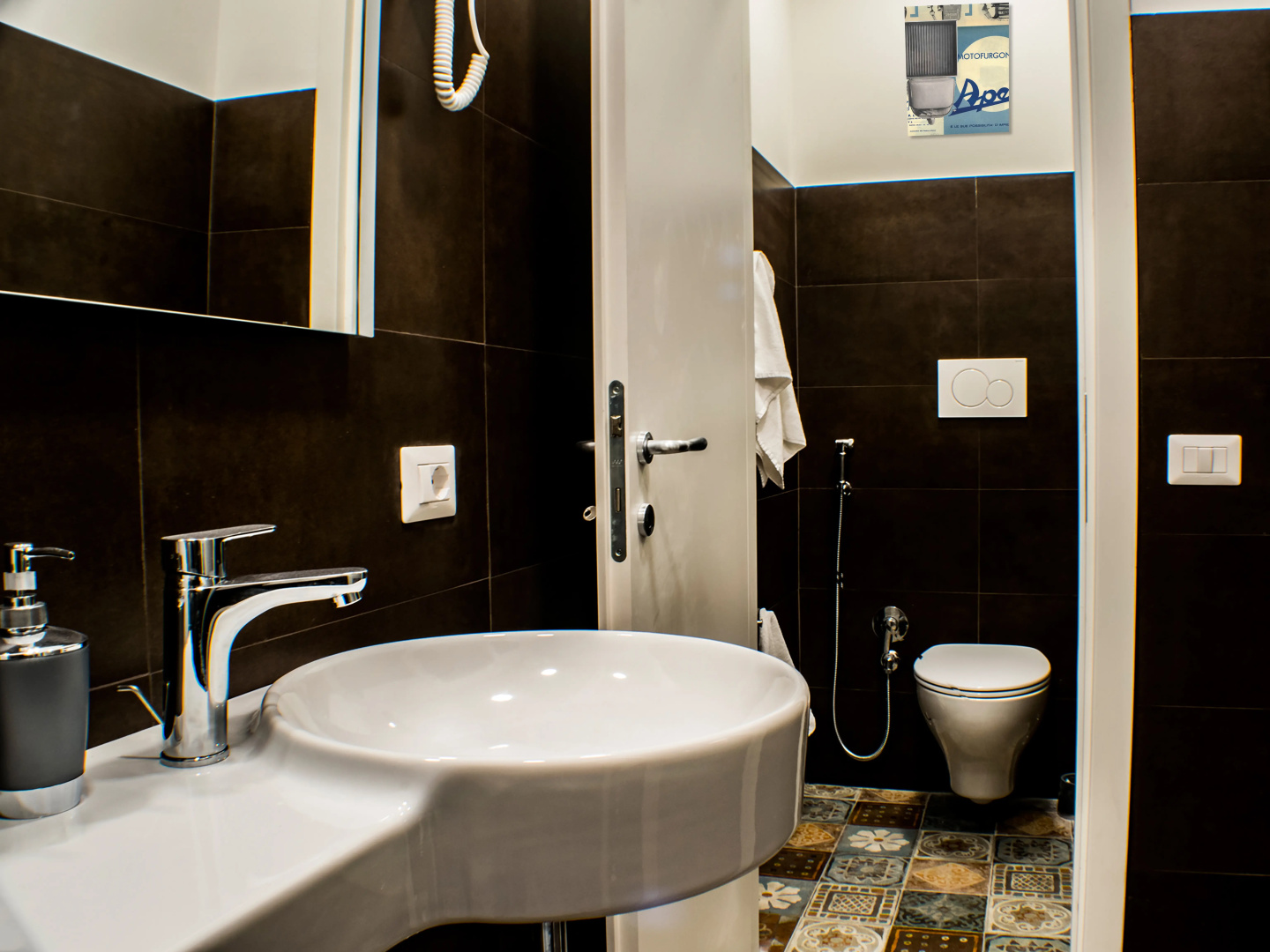 Photo - Hostel One Trustever