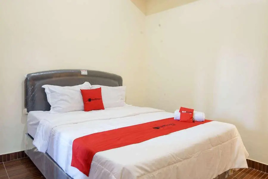 Foto - RedDoorz near Buleleng Harbour 2