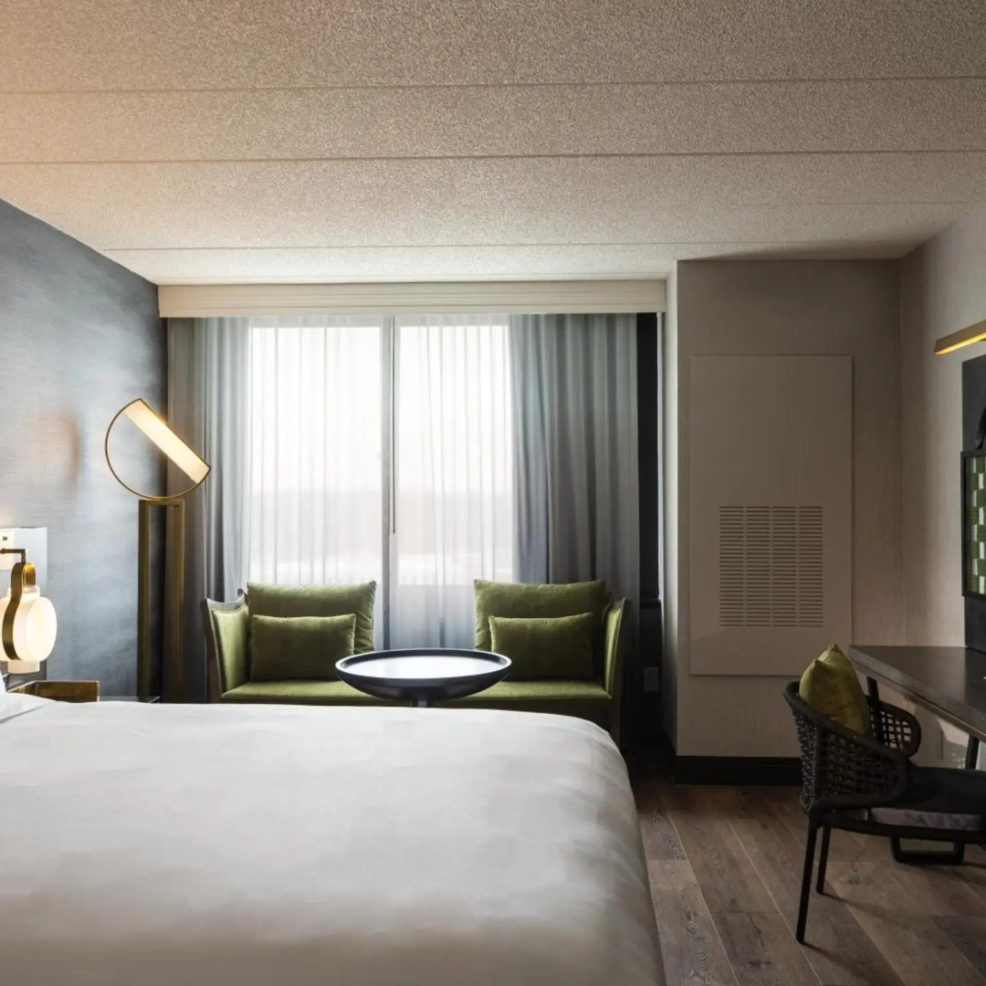 Photo - Renaissance Chicago North Shore Hotel