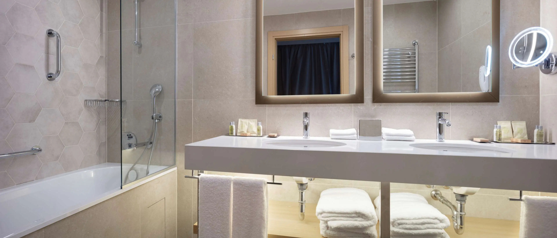 Photo - Doubletree By Hilton Plovdiv Center