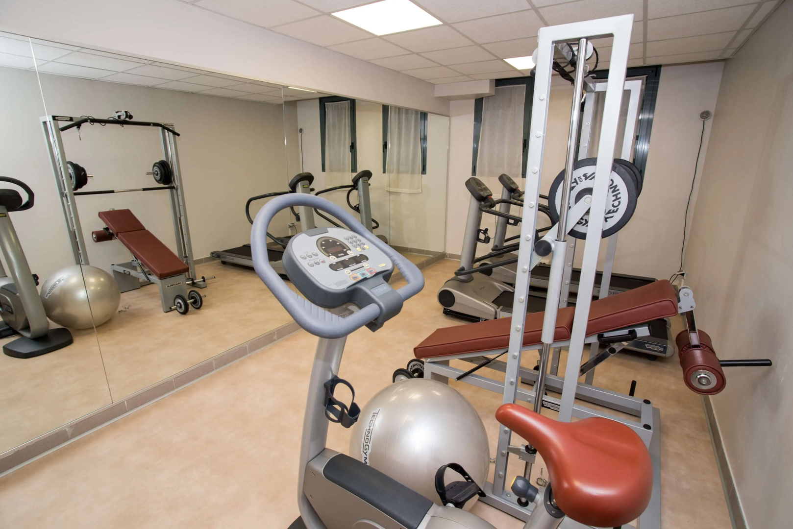 Photo - Best Western Palace Inn Hotel