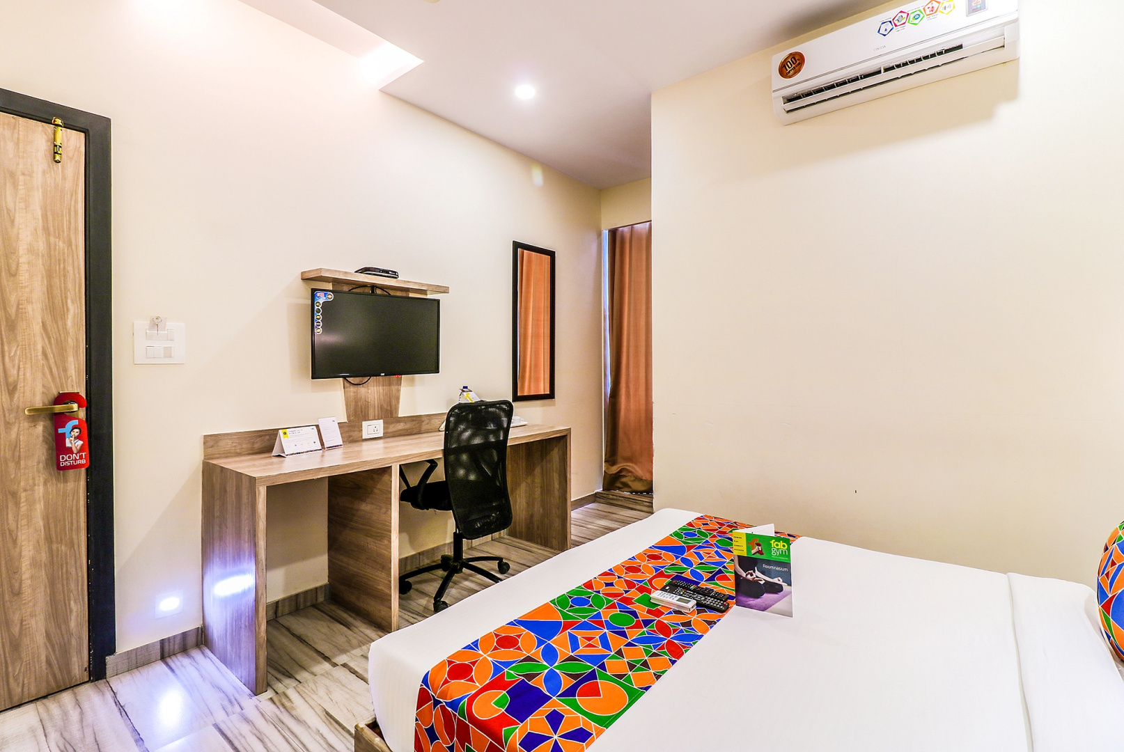 Photo - FabHotel Aksa International