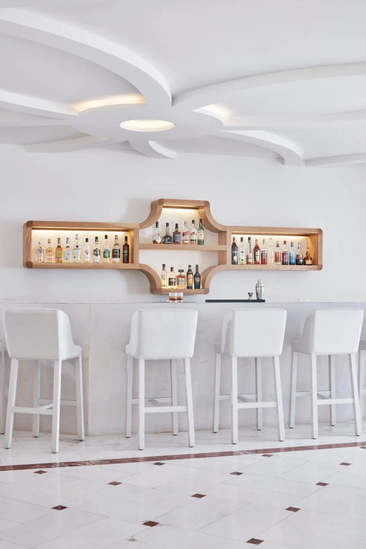 Photo - Santorini Palace