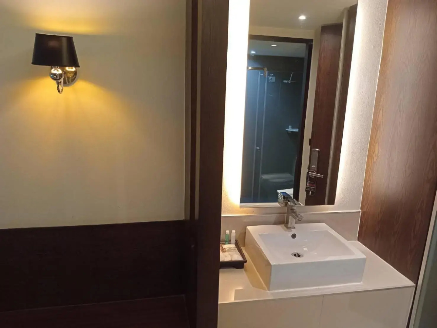 Photo - Collection O The Bangkok Airport Link Suite