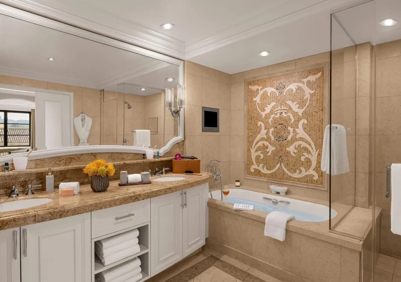 Photo - The Maybourne Beverly Hills, Maybourne