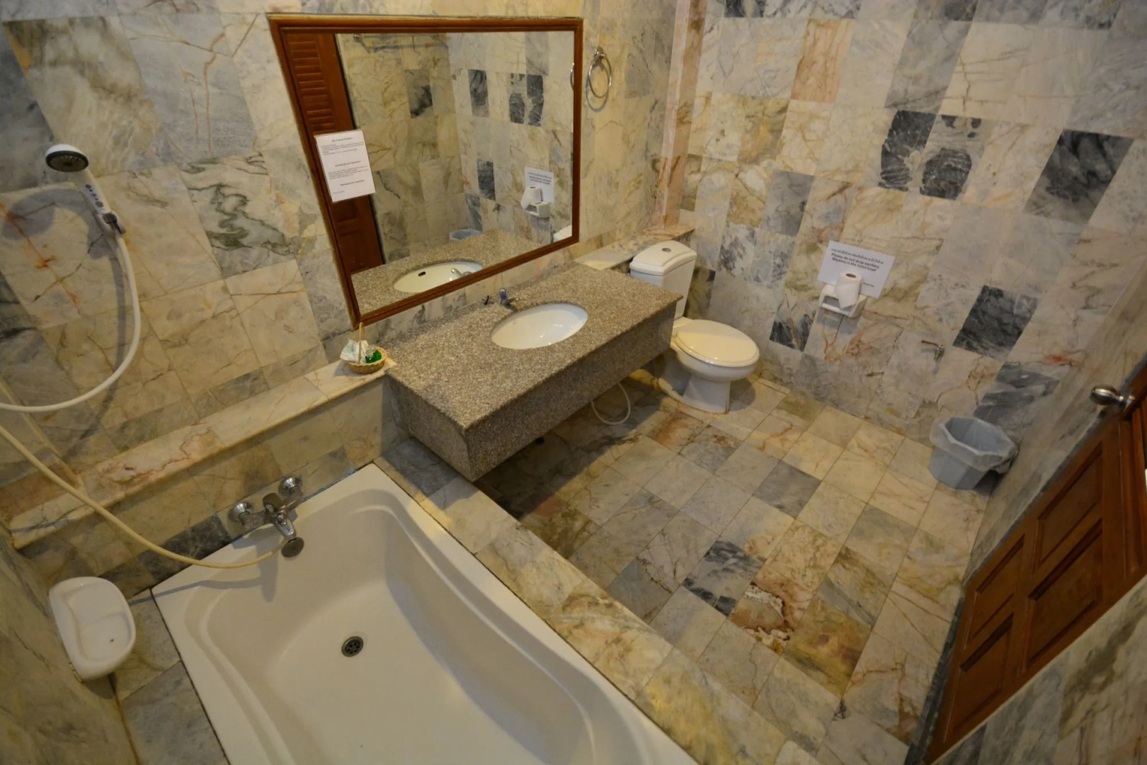 Photo - Diamond Cave Resort